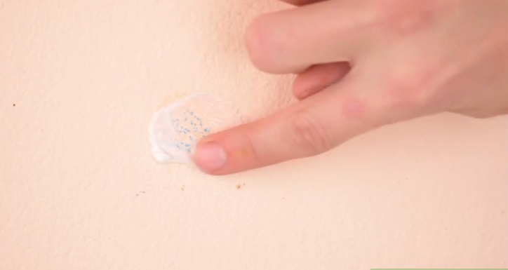 Step 4: Remove Oil Pastel Stains from Walls with Toothpaste